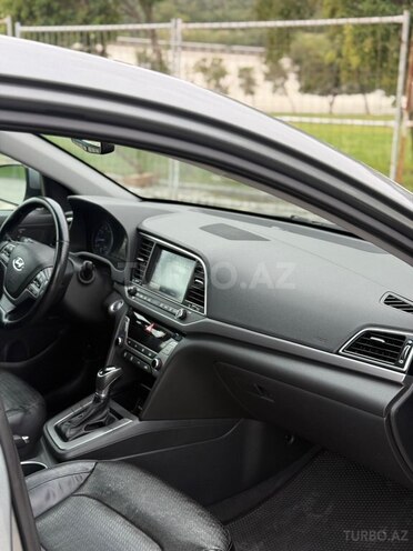 Hyundai Elantra 2017, 156,106 km - 2.0 l - Bakı