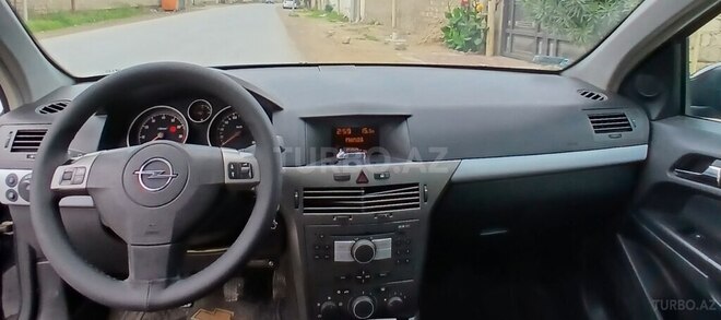 Opel Astra 2009, 198,000 km - 1.4 l - Bakı