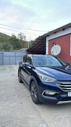 Hyundai Santa Fe 2017, 215,000 km - 2.0 л - Quba