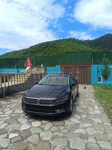 Volkswagen Passat (North America) 2016, 200,000 km - 1.8 l - Bakı