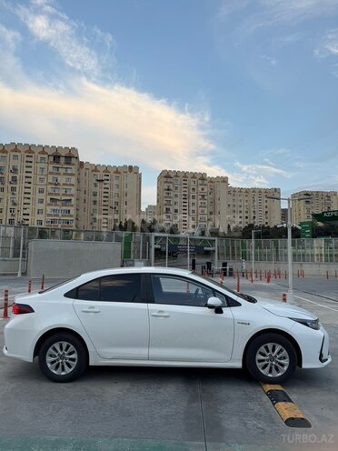 Toyota Corolla 2022, 97,600 km - 1.8 л - Bakı