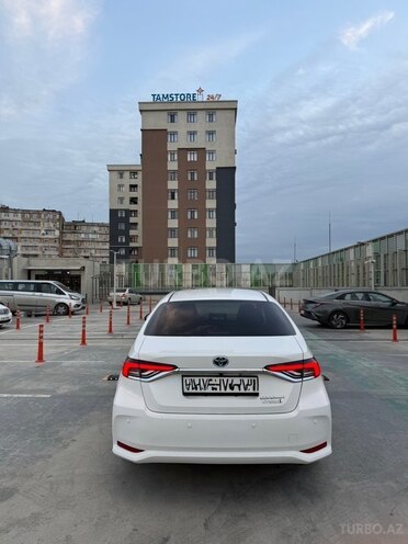 Toyota Corolla 2022, 97,600 km - 1.8 л - Bakı