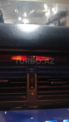 Mercedes E 220 2000, 294,000 km - 2.2 l - Bakı