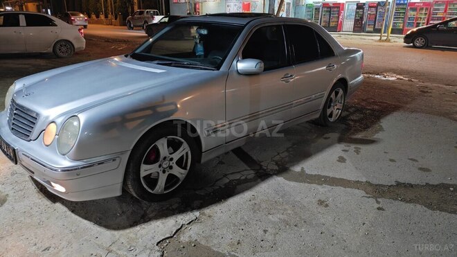 Mercedes E 220 2000, 294,000 km - 2.2 l - Bakı