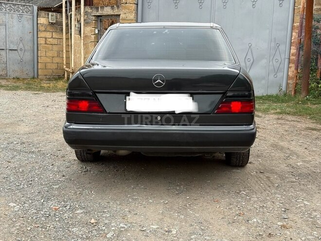 Mercedes 200 E 1992, 280,000 km - 2.0 l - İsmayıllı