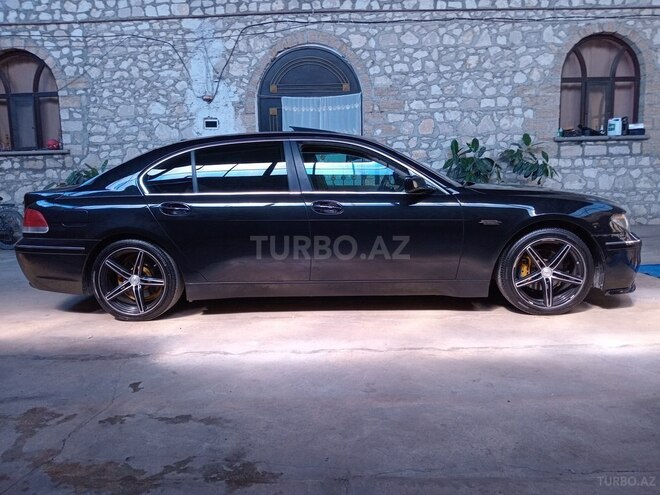 BMW 745 2003, 215,486 km - 4.4 l - Şəmkir