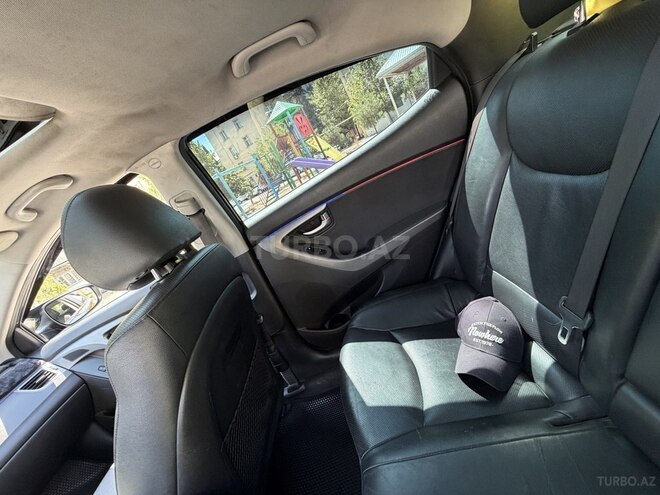 Hyundai Elantra 2014, 226,918 km - 1.8 l - Bakı
