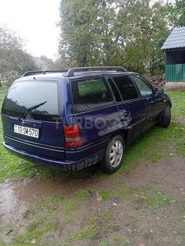 Opel Astra 1997, 175,000 km - 1.6 l - Yardımlı