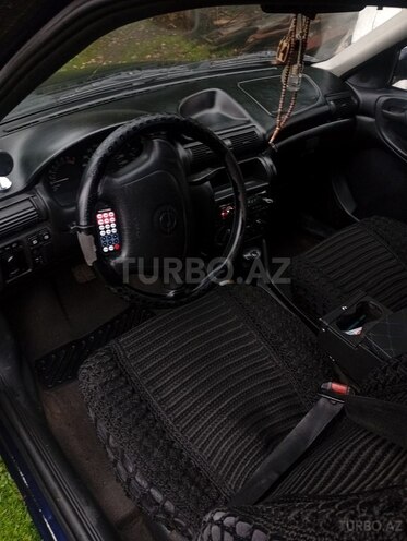 Opel Astra 1997, 175,000 km - 1.6 l - Yardımlı