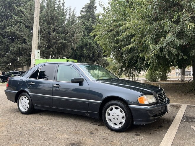 Mercedes C 230 1998, 338,000 km - 2.3 l - Bakı