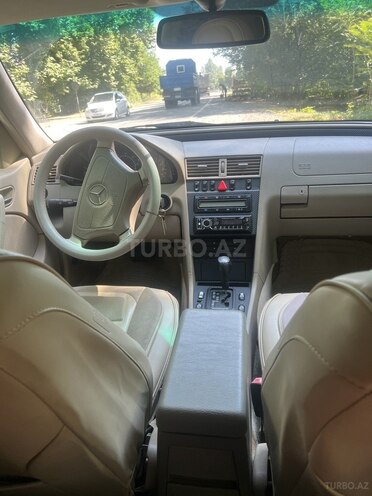 Mercedes C 230 1998, 338,000 km - 2.3 l - Bakı