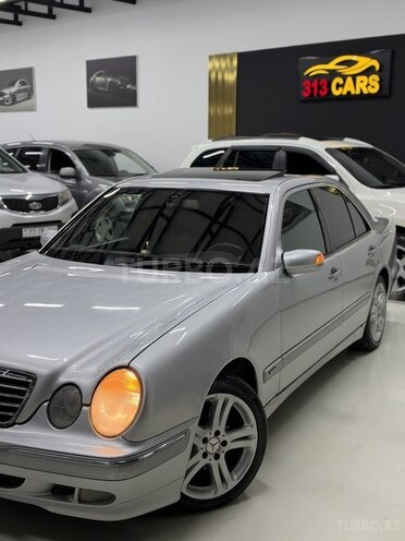Mercedes E 280 2000, 176,000 km - 2.8 l - Bakı