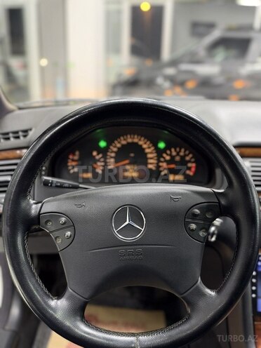 Mercedes E 280 2000, 176,000 km - 2.8 l - Bakı