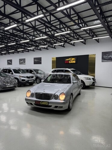 Mercedes E 280 2000, 176,000 km - 2.8 l - Bakı