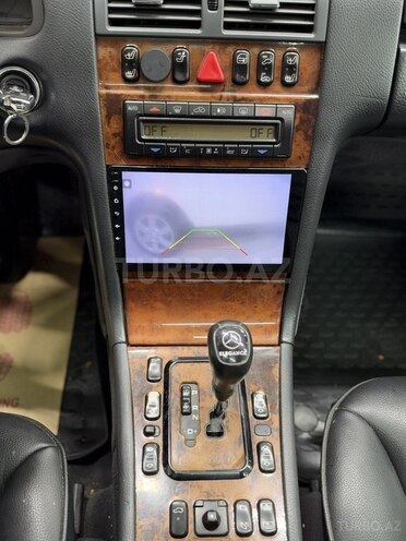 Mercedes E 280 2000, 176,000 km - 2.8 l - Bakı