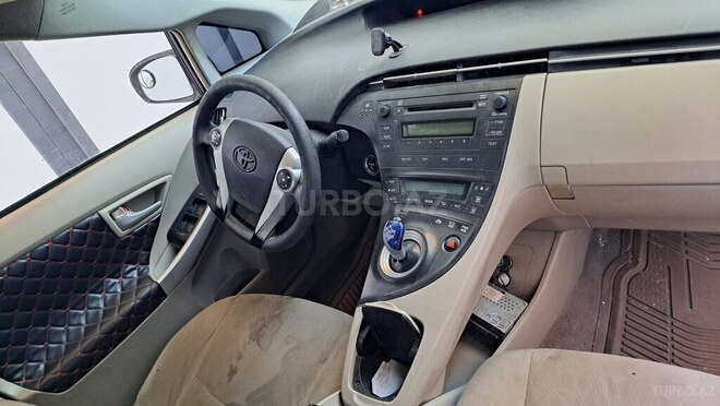 Toyota Prius 2010, 335,000 km - 1.8 l - Bakı