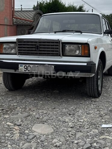 LADA (VAZ) 2107 2009, 270,000 km - 1.7 l - Quba