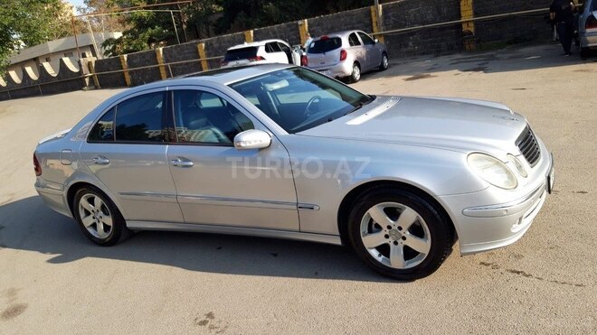 Mercedes E 220 2002, 349,000 km - 2.2 l - Bakı