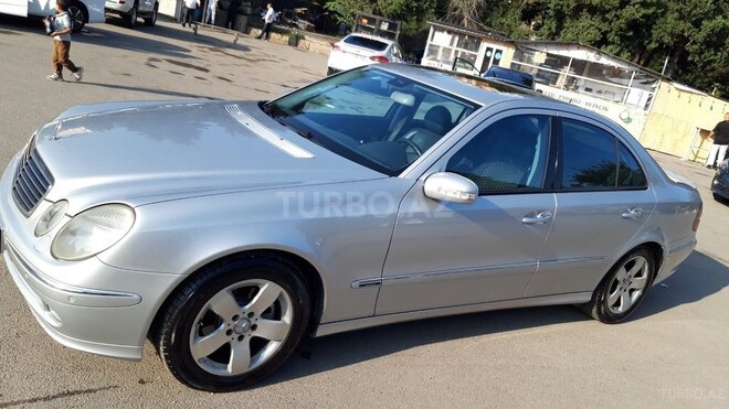 Mercedes E 220 2002, 349,000 km - 2.2 l - Bakı