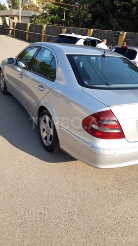 Mercedes E 220 2002, 349,000 km - 2.2 l - Bakı