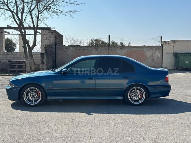 BMW 525 2001, 268,322 km - 2.5 l - Bakı