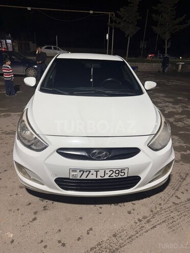 Hyundai Accent 2017, 220,000 km - 1.6 l - Bakı