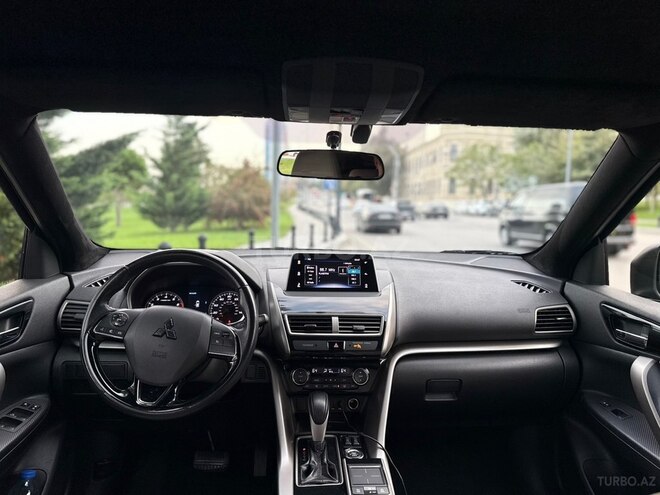 Mitsubishi Eclipse Cross 2018, 161,678 km - 1.5 l - Bakı
