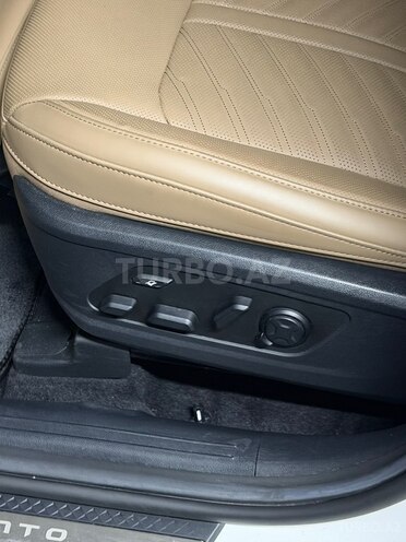 Kia Sorento 2025, 22,000 km - 1.6 l - Bakı
