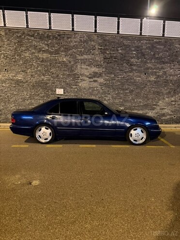 Mercedes E 240 1999, 350,000 km - 2.4 l - Bakı