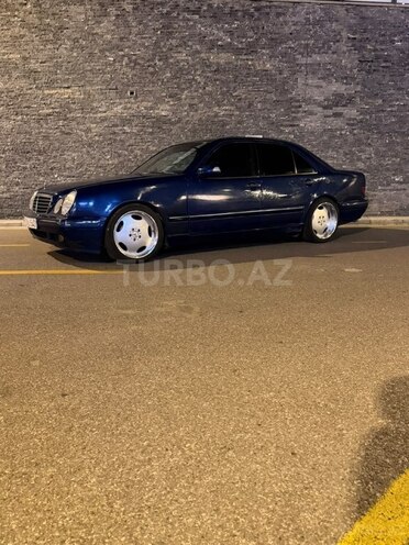 Mercedes E 240 1999, 350,000 km - 2.4 l - Bakı