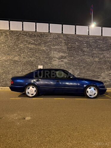 Mercedes E 240 1999, 350,000 km - 2.4 l - Bakı