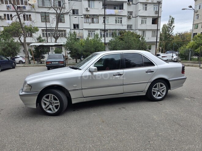 Mercedes C 220 1999, 461,200 km - 2.2 l - Bakı