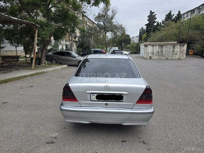 Mercedes C 220 1999, 461,200 km - 2.2 l - Bakı
