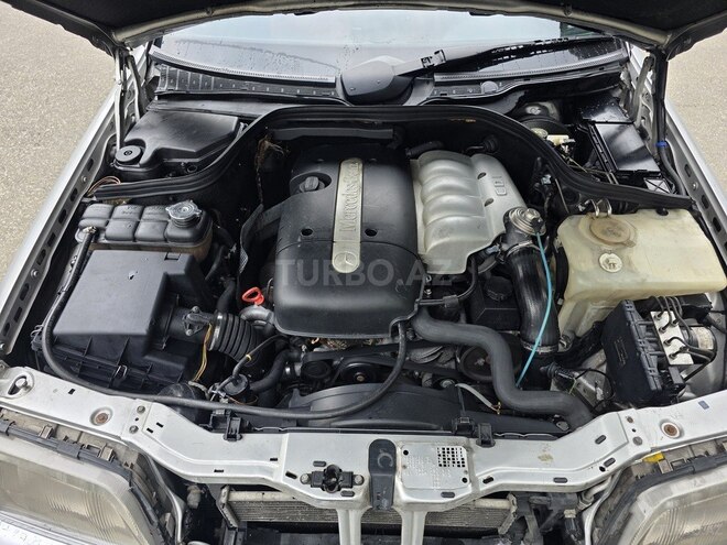 Mercedes C 220 1999, 461,200 km - 2.2 l - Bakı