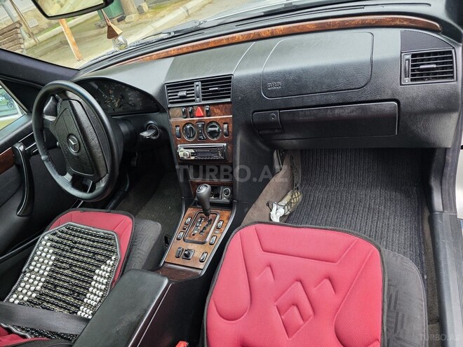 Mercedes C 220 1999, 461,200 km - 2.2 l - Bakı