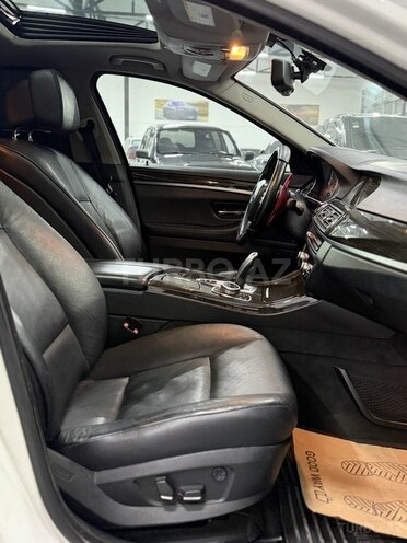 BMW 528 2013, 290,000 km - 2.0 l - Sumqayıt