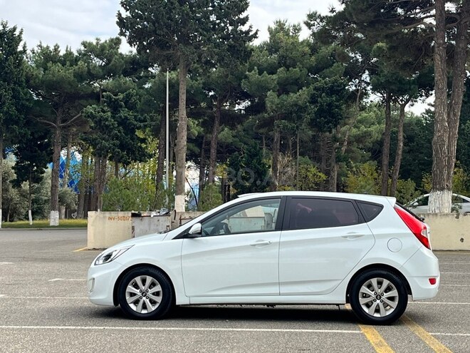 Hyundai Accent 2015, 253,300 km - 1.6 l - Sumqayıt