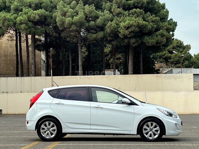 Hyundai Accent 2015, 253,300 km - 1.6 l - Sumqayıt
