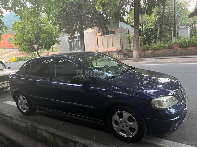 Opel Astra 1999, 320,000 km - 1.6 l - Qax