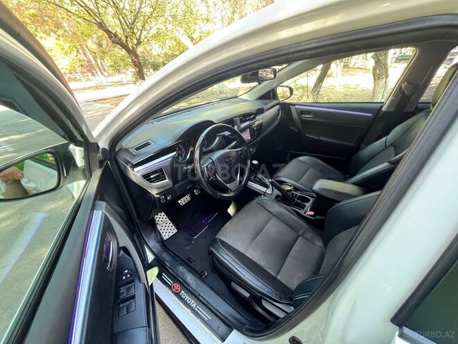 Toyota Corolla 2013, 236,574 km - 1.8 л - Sumqayıt