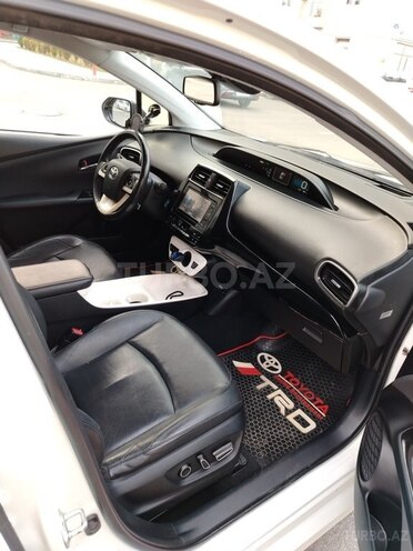 Toyota Prius 2017, 200,456 km - 1.8 l - Bakı