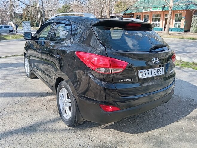 Hyundai ix35 2011, 208,519 km - 2.0 l - Mingəçevir