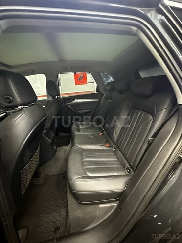 Audi Q5 2017, 130,000 km - 2.0 l - Bakı