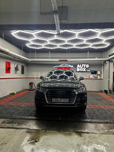 Audi Q5 2017, 130,000 km - 2.0 l - Bakı
