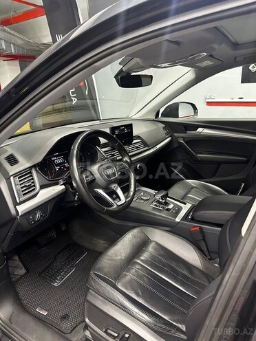 Audi Q5 2017, 130,000 km - 2.0 l - Bakı