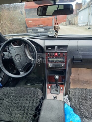 Mercedes C 180 1999, 467,000 km - 1.8 l - Şəmkir