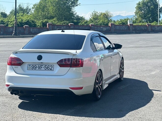 Volkswagen Jetta 2012, 220,000 km - 2.0 l - Zaqatala
