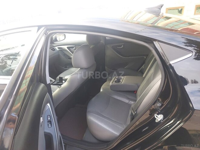 Hyundai Elantra 2015, 144,000 km - 1.8 l - Bakı