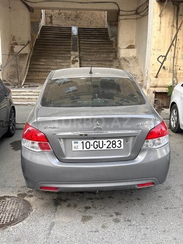 Mitsubishi Attrage 2015, 82,600 km - 1.2 l - Bakı