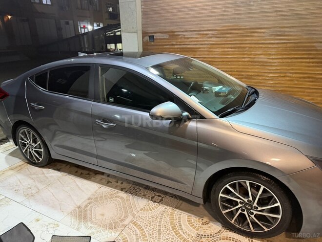 Hyundai Elantra 2019, 193,784 km - 2.0 l - Bakı